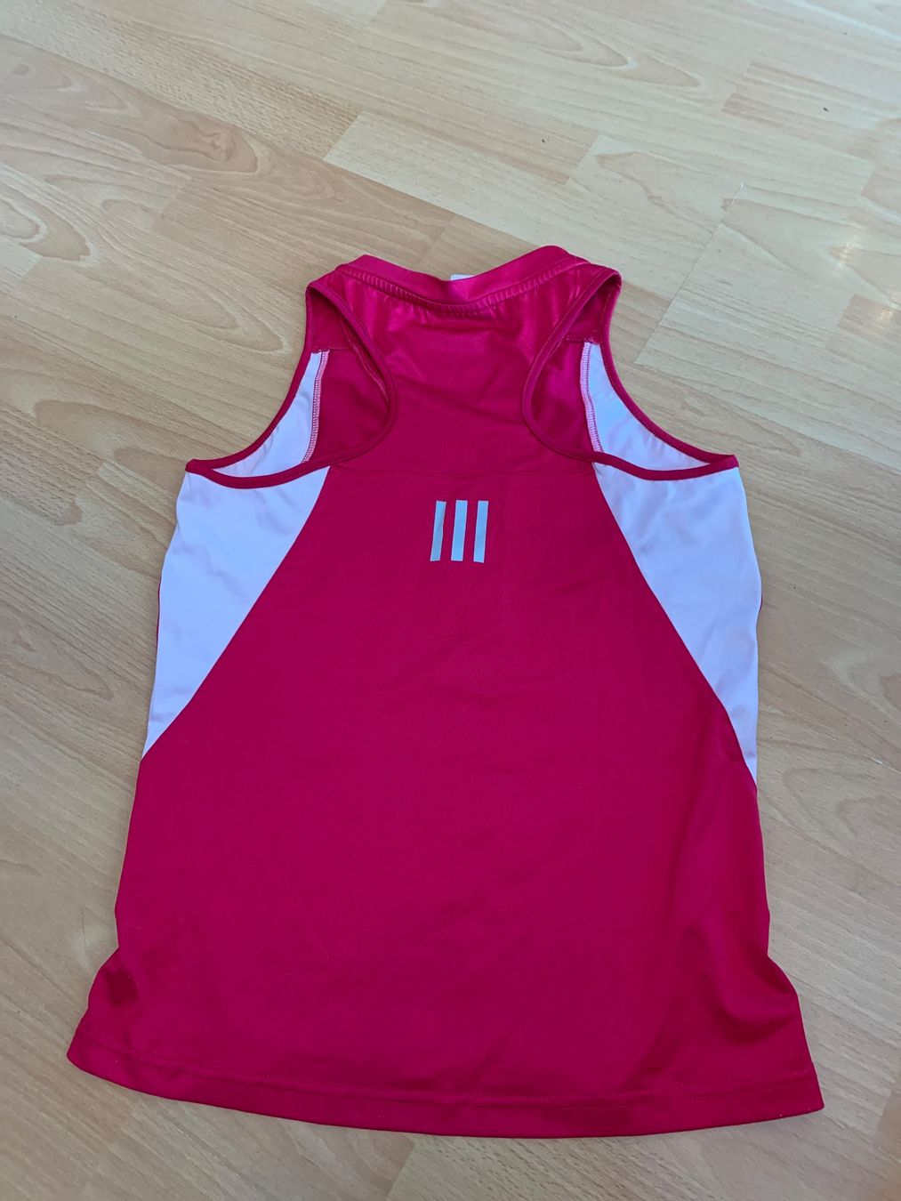 Adidas Tops: Joli haut Adidas Climacool taille L-XL – Gebraucht aus MEYRIN von Gwendo10 1