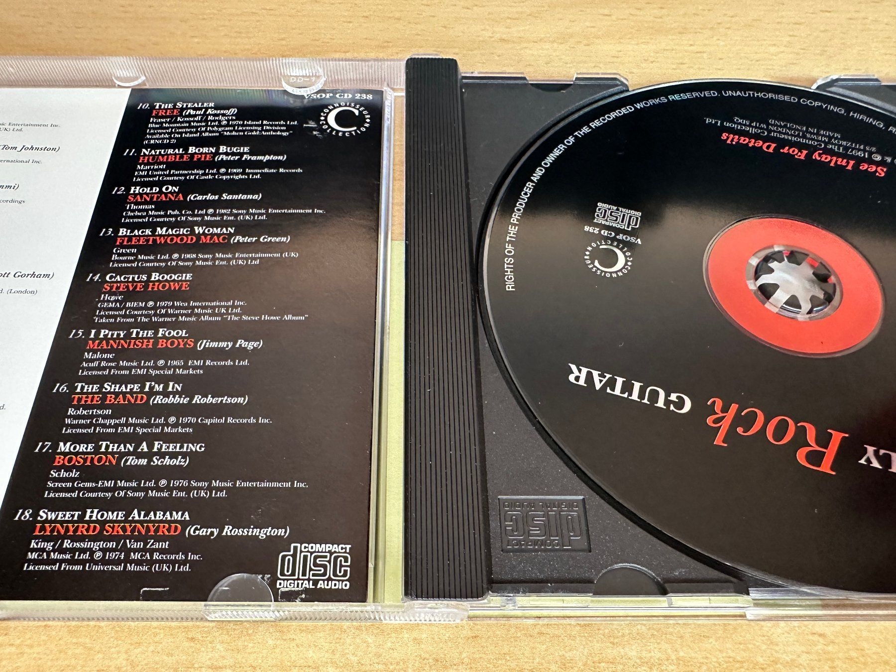 CD: Various – Totally Rock Guitar – Usato da Rikon im Tösstal venduto da Alpenmutz 2