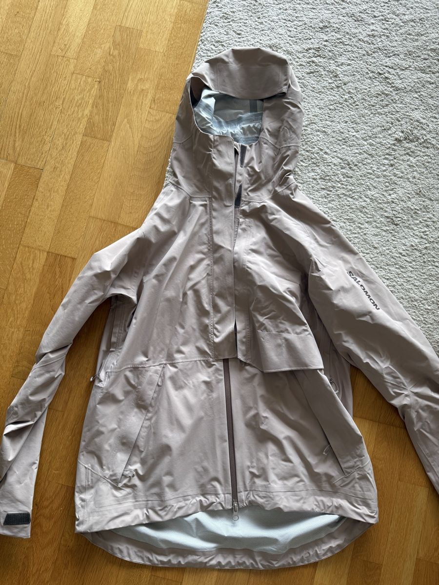 Salomon Jacken: Salomon Shelljacke – Neu (gemäss Beschreibung) aus Goldswil von julia_hafner 2