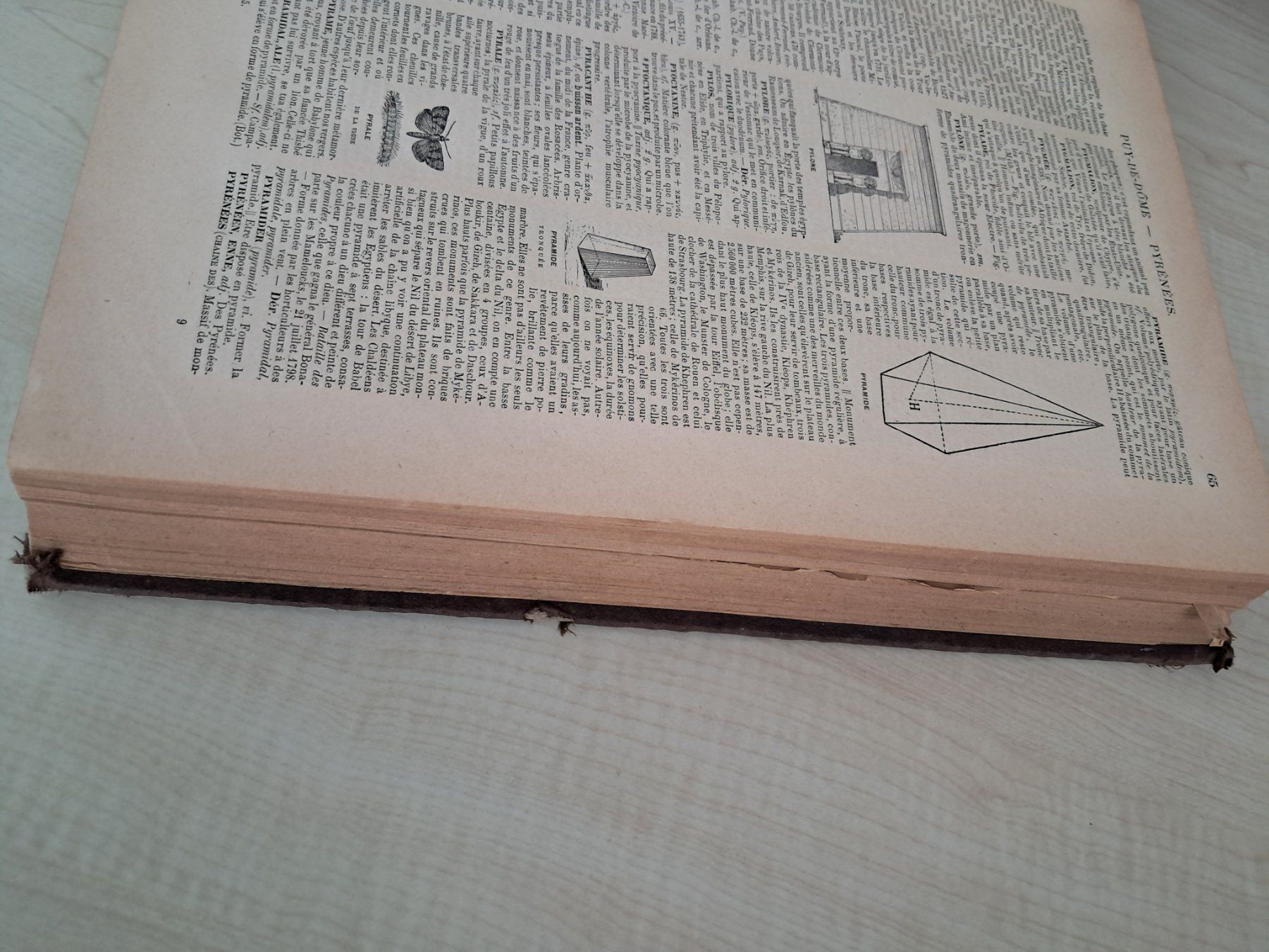 Statuette: Anciens livres – Usato da moutier venduto da Dupont50 6