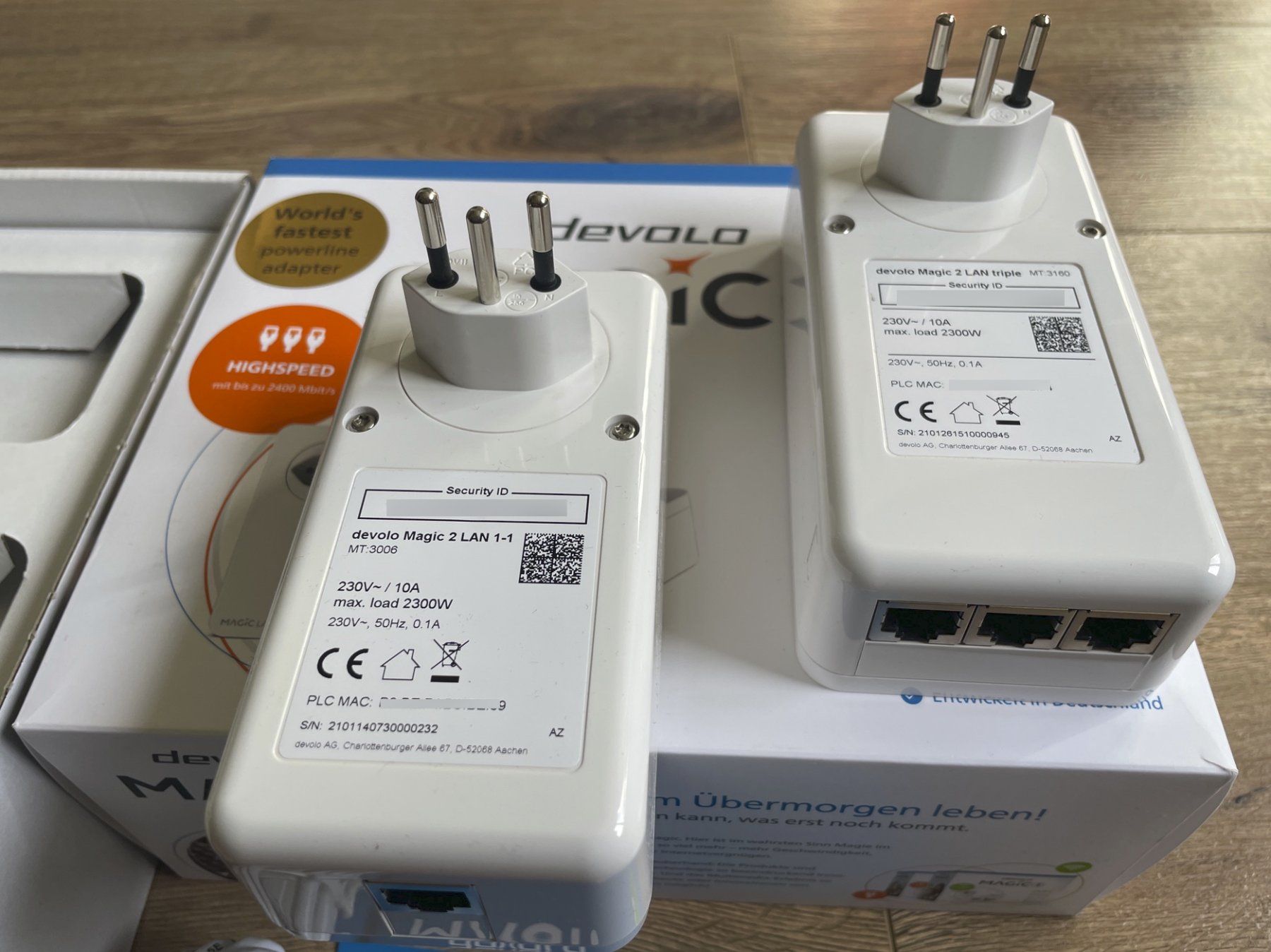 Devolo Laufwerke & Adapter: devolo Magic 2 LAN triple Starter Kit – Gebraucht aus St. Gallen von Cosmo4 1