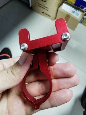 Supporti a parete: Support Téléphone Réglable Vélo trottinette rouge – Nuovo e nell'imballaggio originale da Morges venduto da Carskin 3