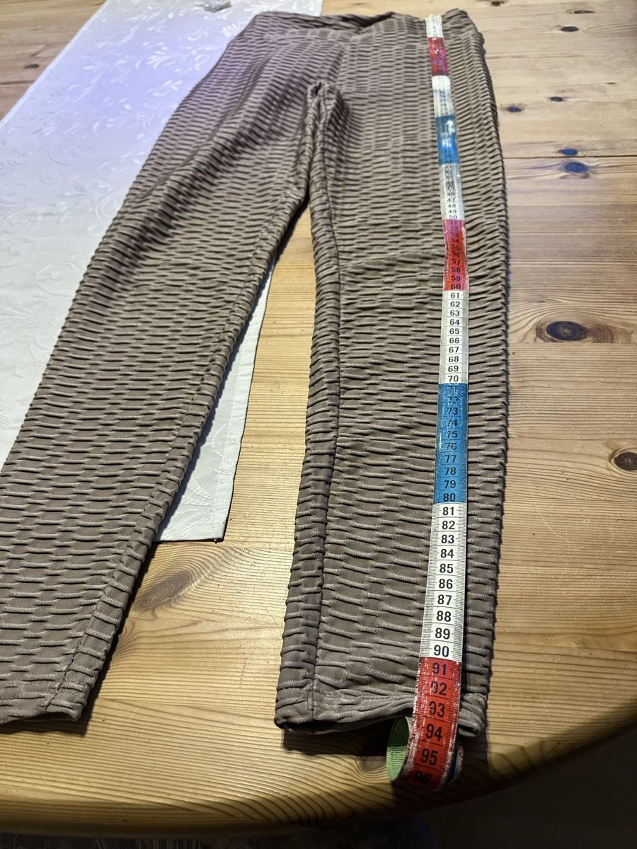 Leggings: Trendige Leggings, Grösse S Braun. – Usato da Schöfflisdorf venduto da Katrins02 1