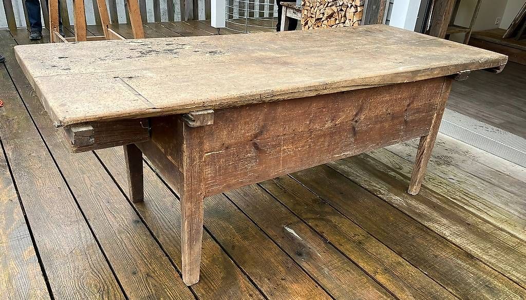 Tavoli: Antiker Rustikaler Holztisch – Usato da Lanzenhäusern venduto da Doll01 4