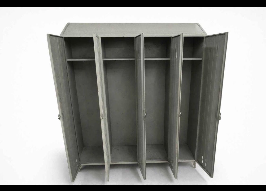 Garderobe: Spint Spind – Gebraucht aus Albeuve von pan_bbw9 1