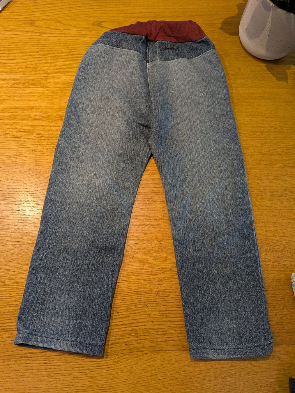 Lotti di vestiti: Zwei Räuberhosen im Set – Usato da Menziken venduto da Ale.burri 1