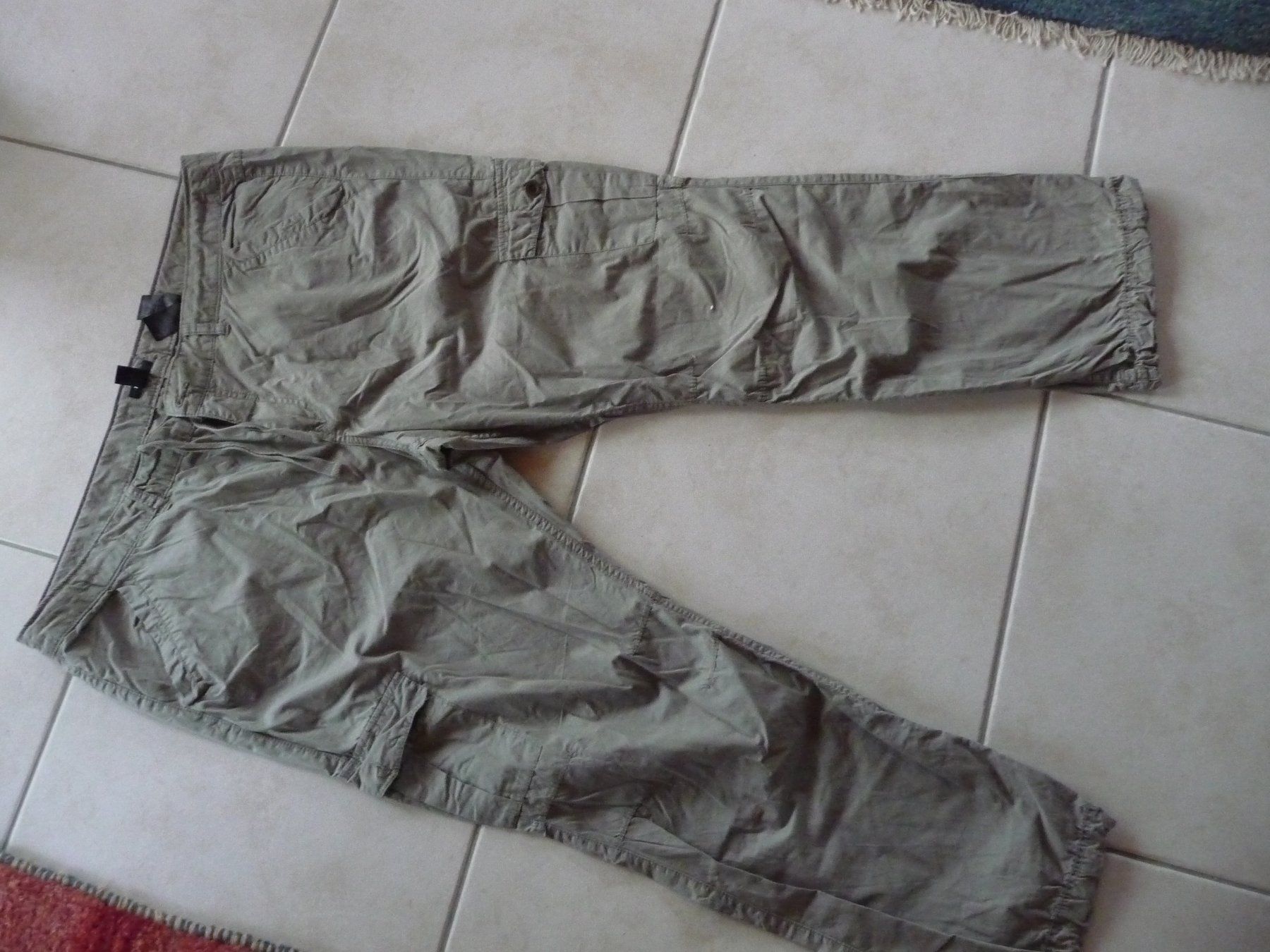 H&M Hosen: Hose Gr. 54 – Gebraucht aus Kirchberg BE von lavendel02