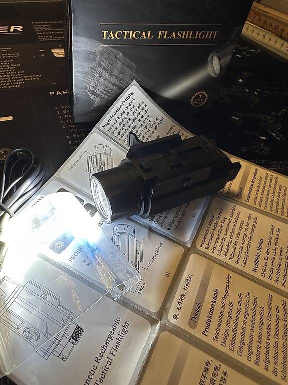 Lampade: Gun Light 1600lm – Usato da Römerswil LU venduto da Wemont 4