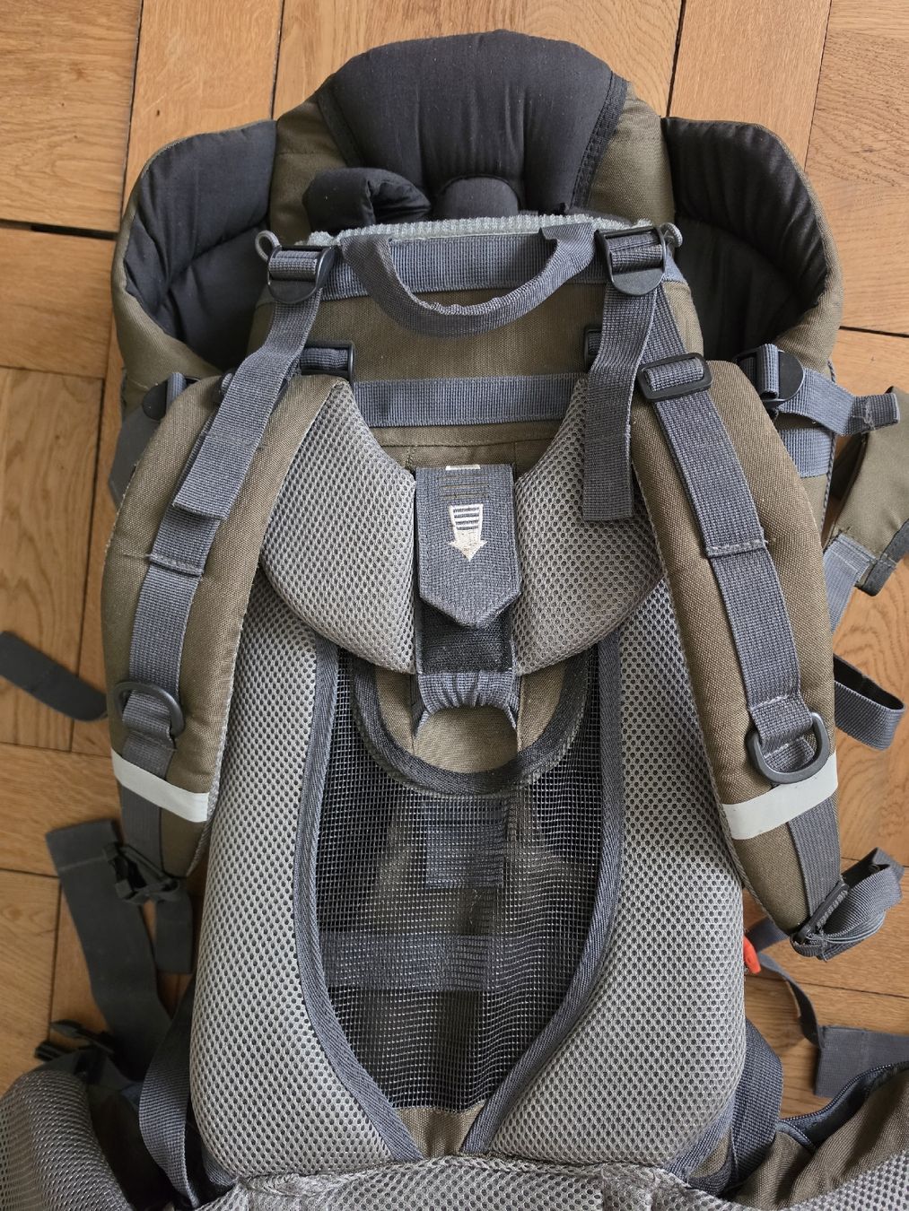 Fillikid Borse & Zaini: Kindertrage Wanderrucksack Fillikid Kraxe – Usato da Zürich venduto da bansi13 3