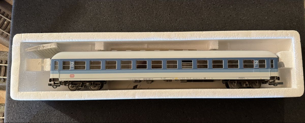 Roco Modellini di ferrovie: DB Personenwagen – Usato da Esslingen venduto da Ursr1