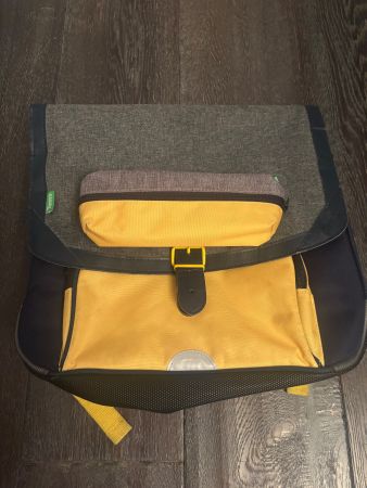 Cartable et trousse assortie marine et jaune Tann's