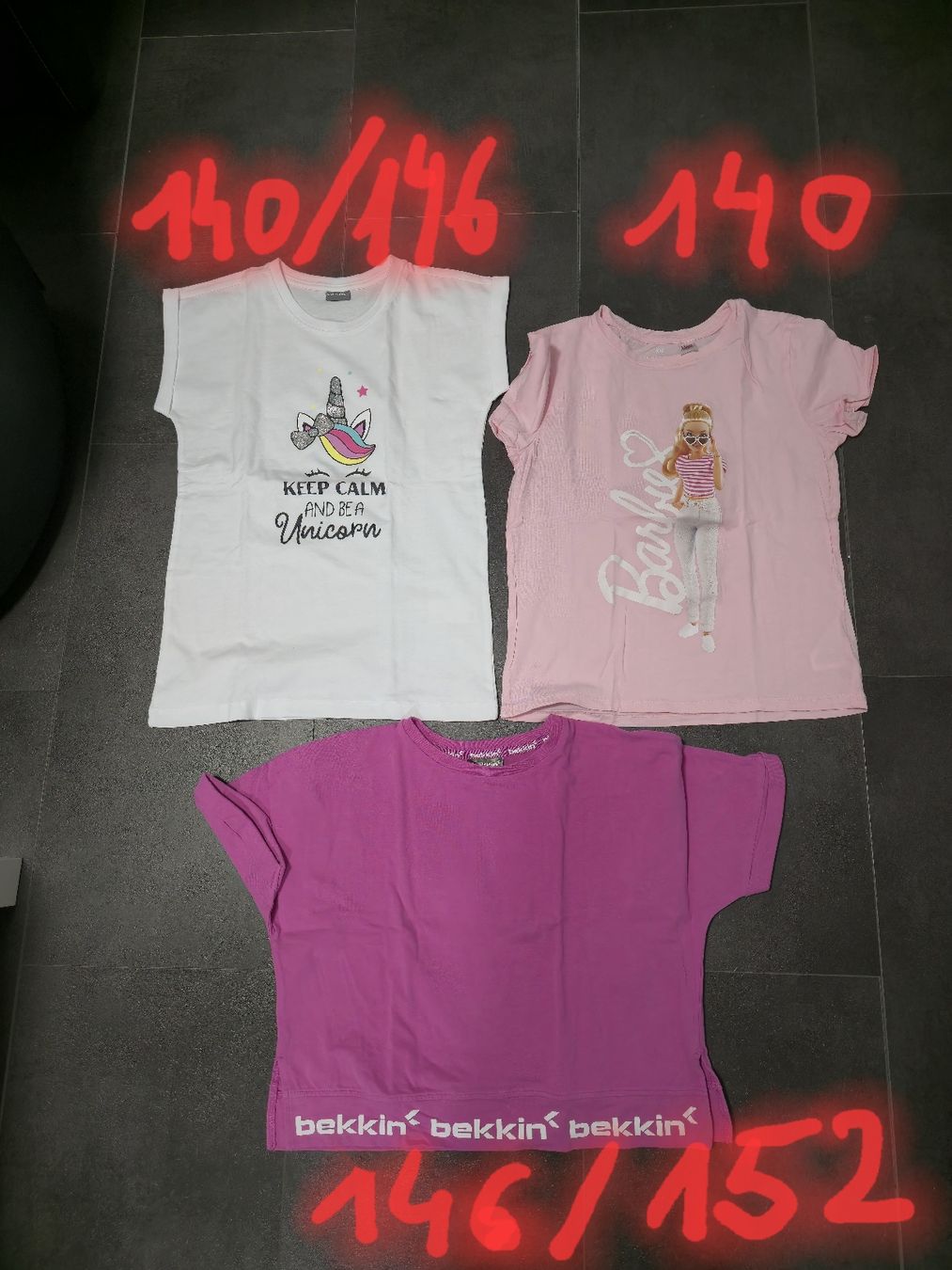 Blusen, T-Shirts & Tops: Shirt 140 bis 152 3 Stück – Gebraucht aus Ehrendingen von Ince2016