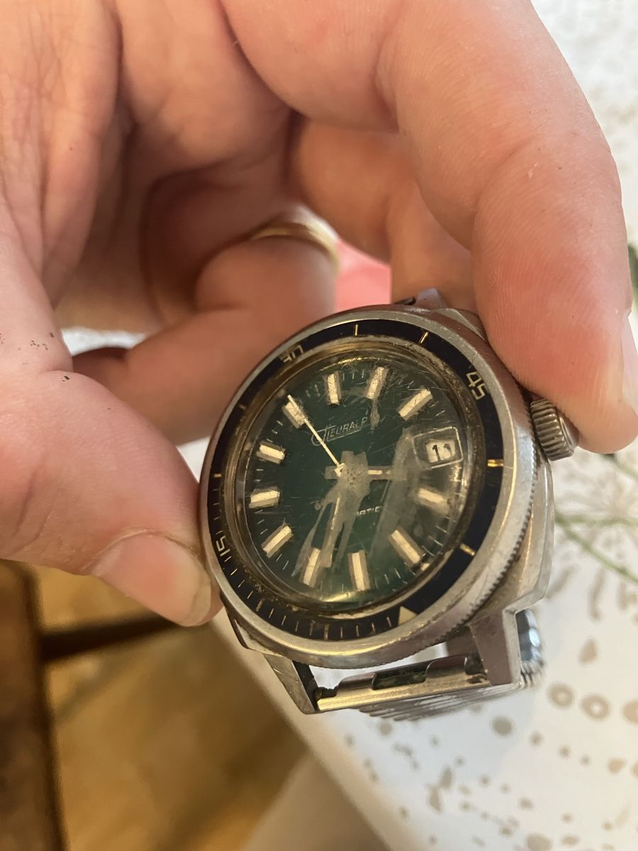 Orologi: Ancienne montres  – Difettoso da Fribourg venduto da Snoopy-Mousi 1