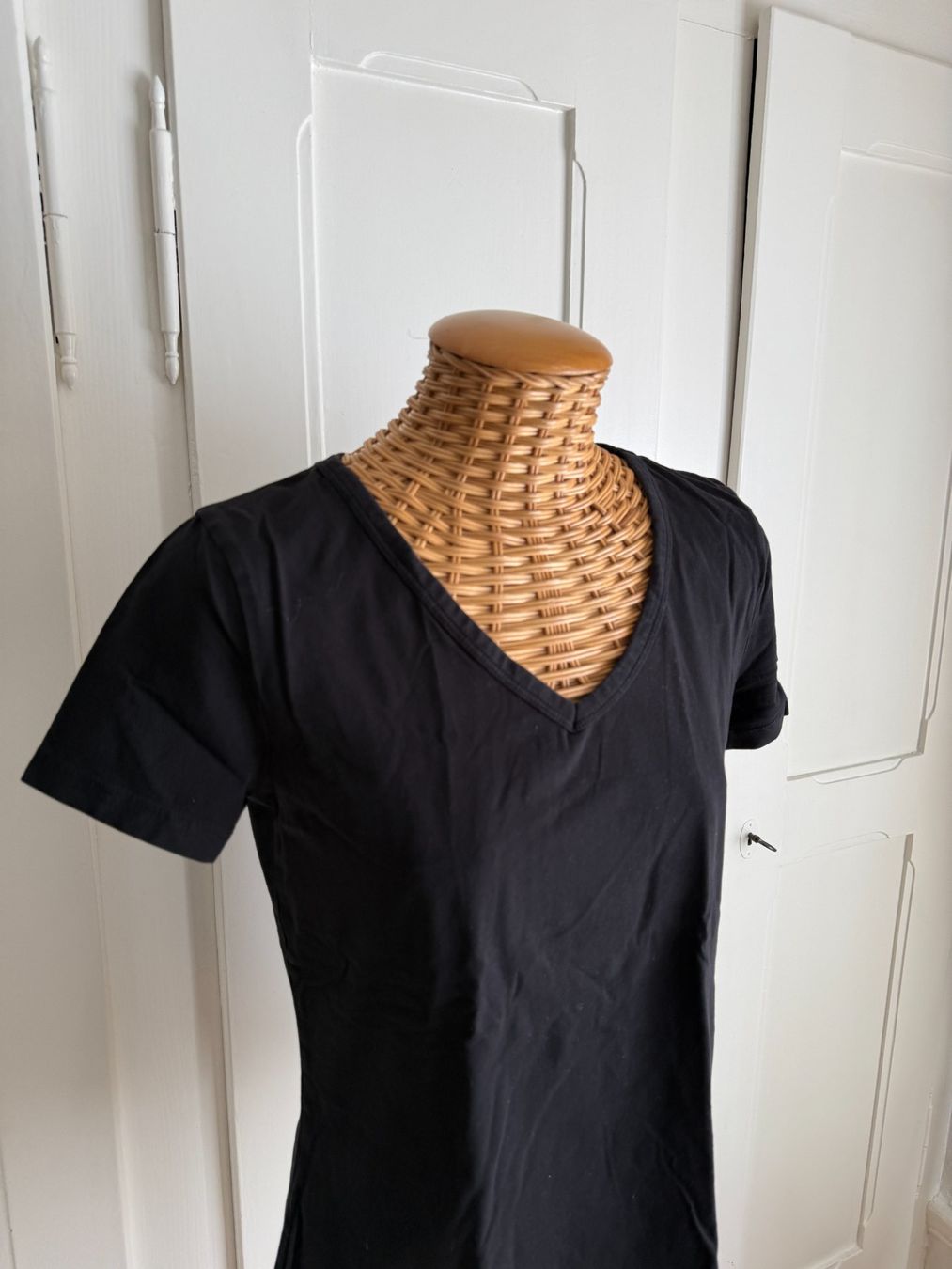H&M T-shirts: T-Shirt schwarz L – D'occasion à Zürich par Diazaio 1