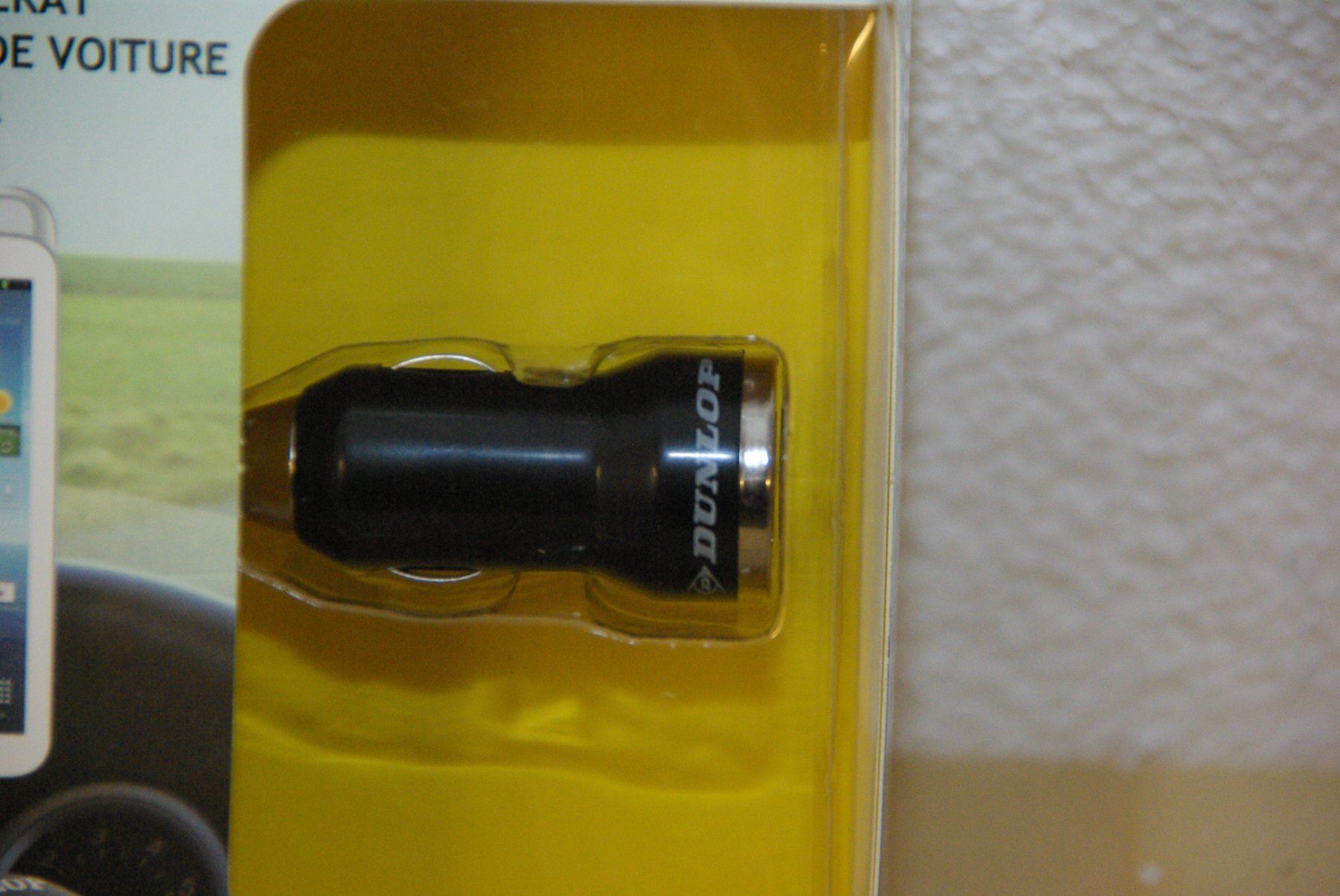 Chargeurs de batterie: USB Auto Ladegerät von DUNLOP, 12-24 Volt – Neuf avec emballage d'origine à Herisau par Cevianer1844 2