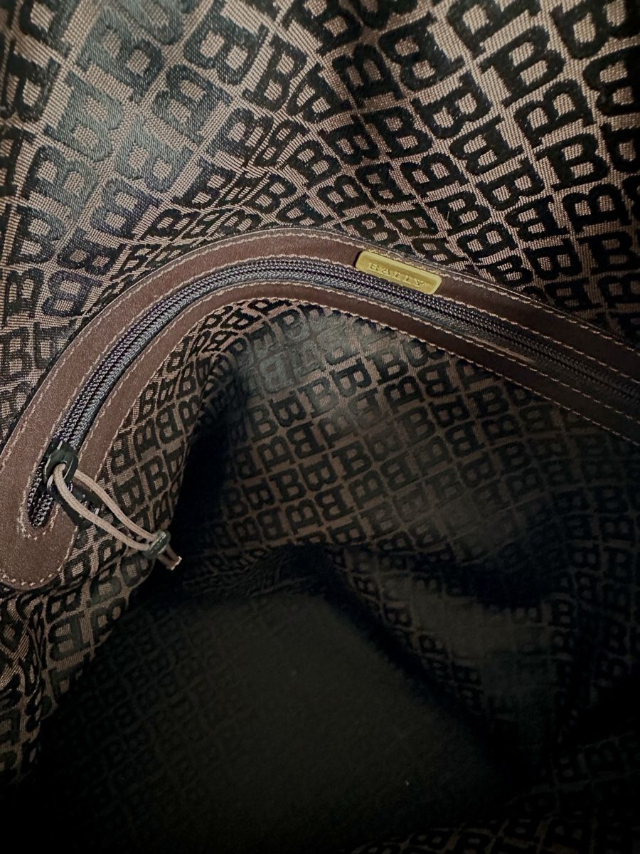 Bally Borse: Luxuriöse BALLY Ledertasche – Usato da Bern venduto da neon317 7
