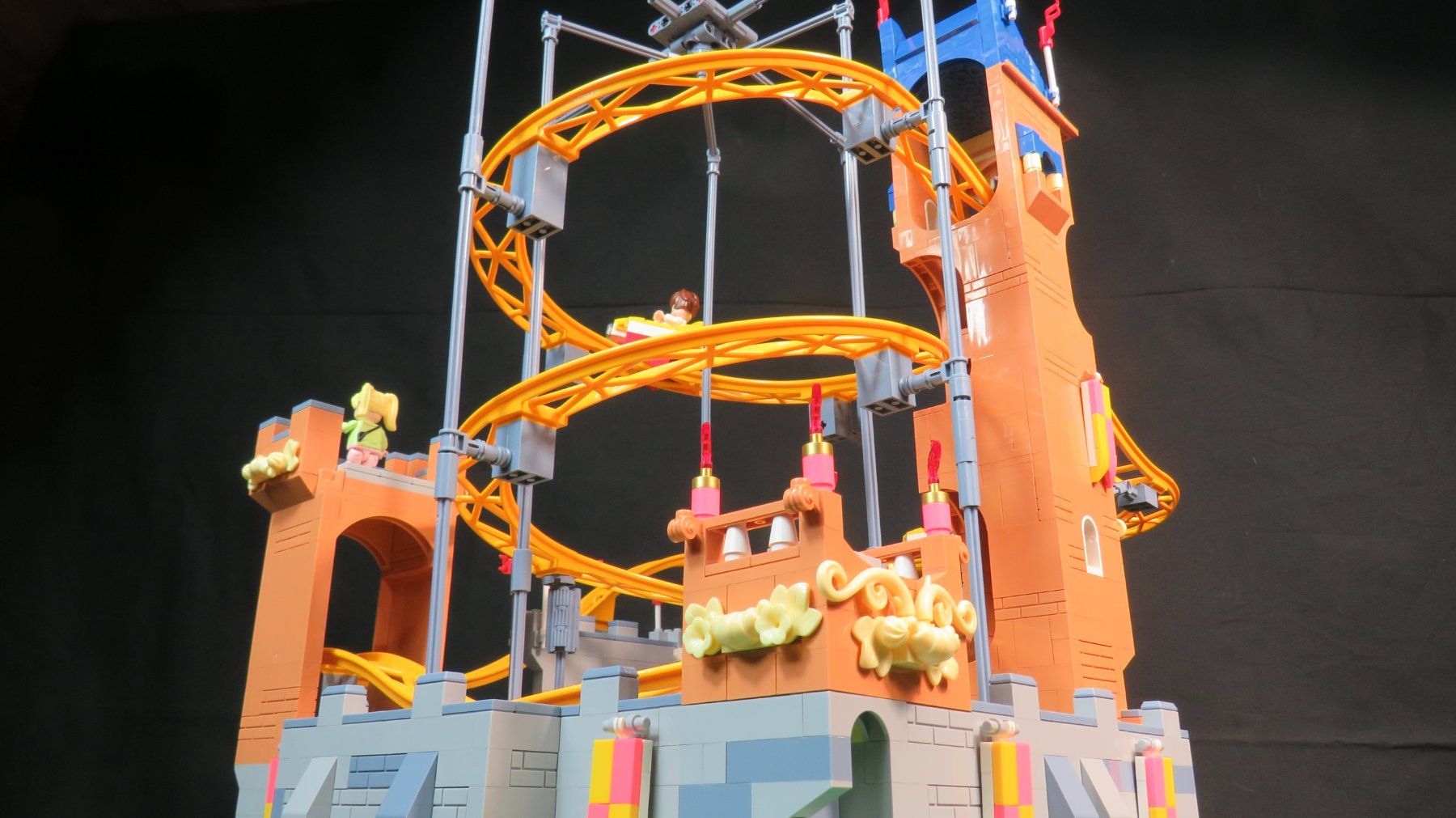 Mould King Kit di costruzioni: MOULD KING - 11023 - Castle Roller Coaster – Nuovo (secondo la descrizione) da Arboldswil venduto da Lubber 8