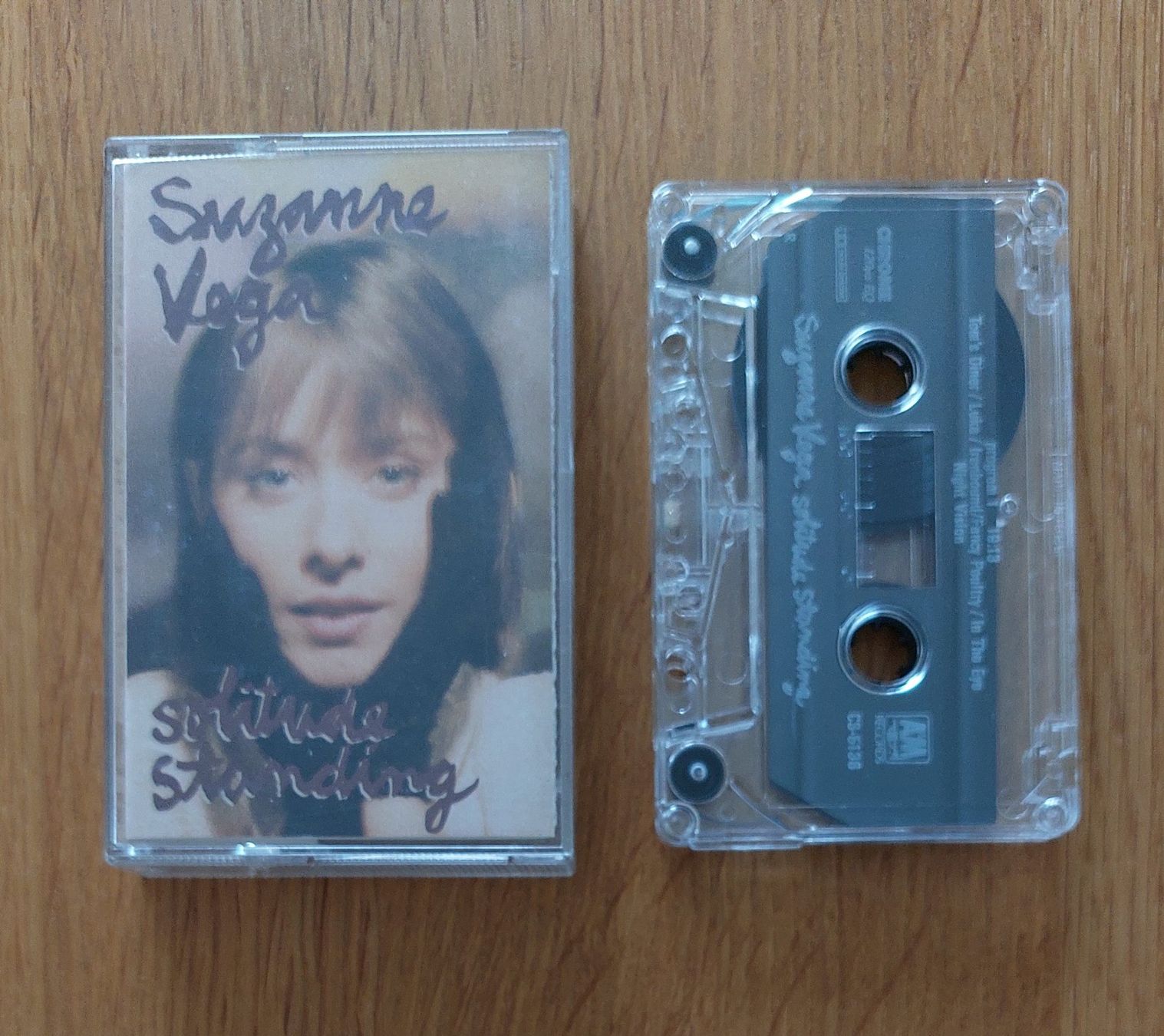 Musicassette: Suzanne Vega - Solitude Standing - Musikkassette – Usato da Küsnacht ZH venduto da MADZH
