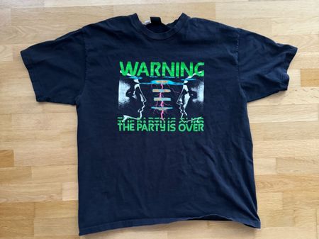 OBEY „Warning – The Party Is Over“ T-Shirt – Made in USA