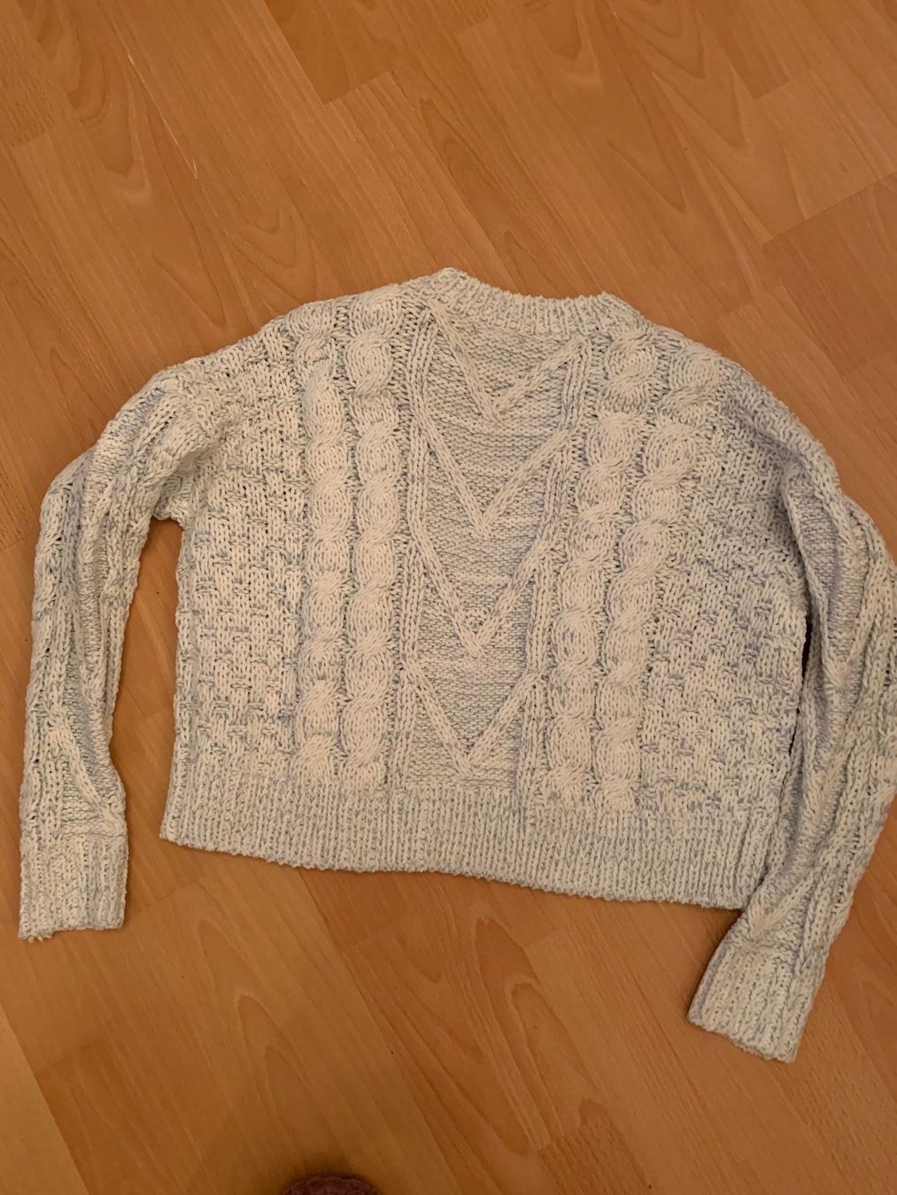 Tops: Joli pull court Jennyfer t. xs – Gebraucht aus MEYRIN von Gwendo10 1