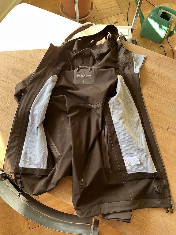 Radys Giacche: Radys Hardshelljacke – Usato da Biel/Bienne venduto da g.vasine 4