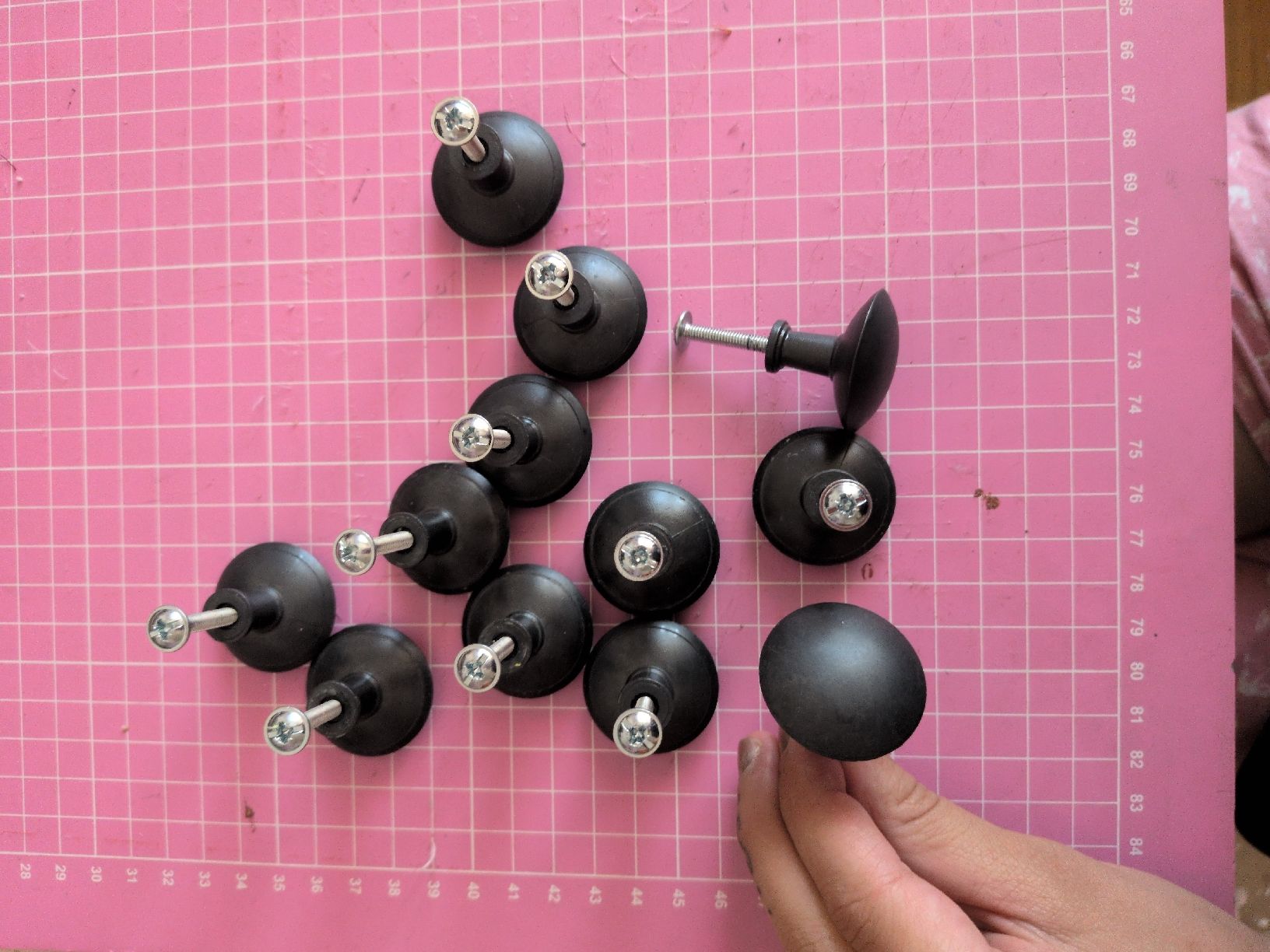 Ikea Fixations: Ikea Möbelgriffe  – D'occasion à Luzern par Sissouuu