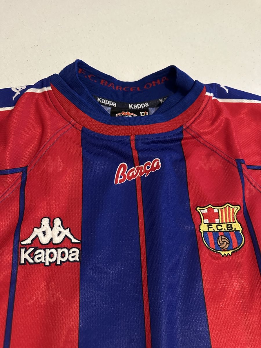 FC Barcelona Canottiere & Pantaloni: FC Barcelona Trikot 1997/98 – Usato da Bärschwil venduto da j_18996 1