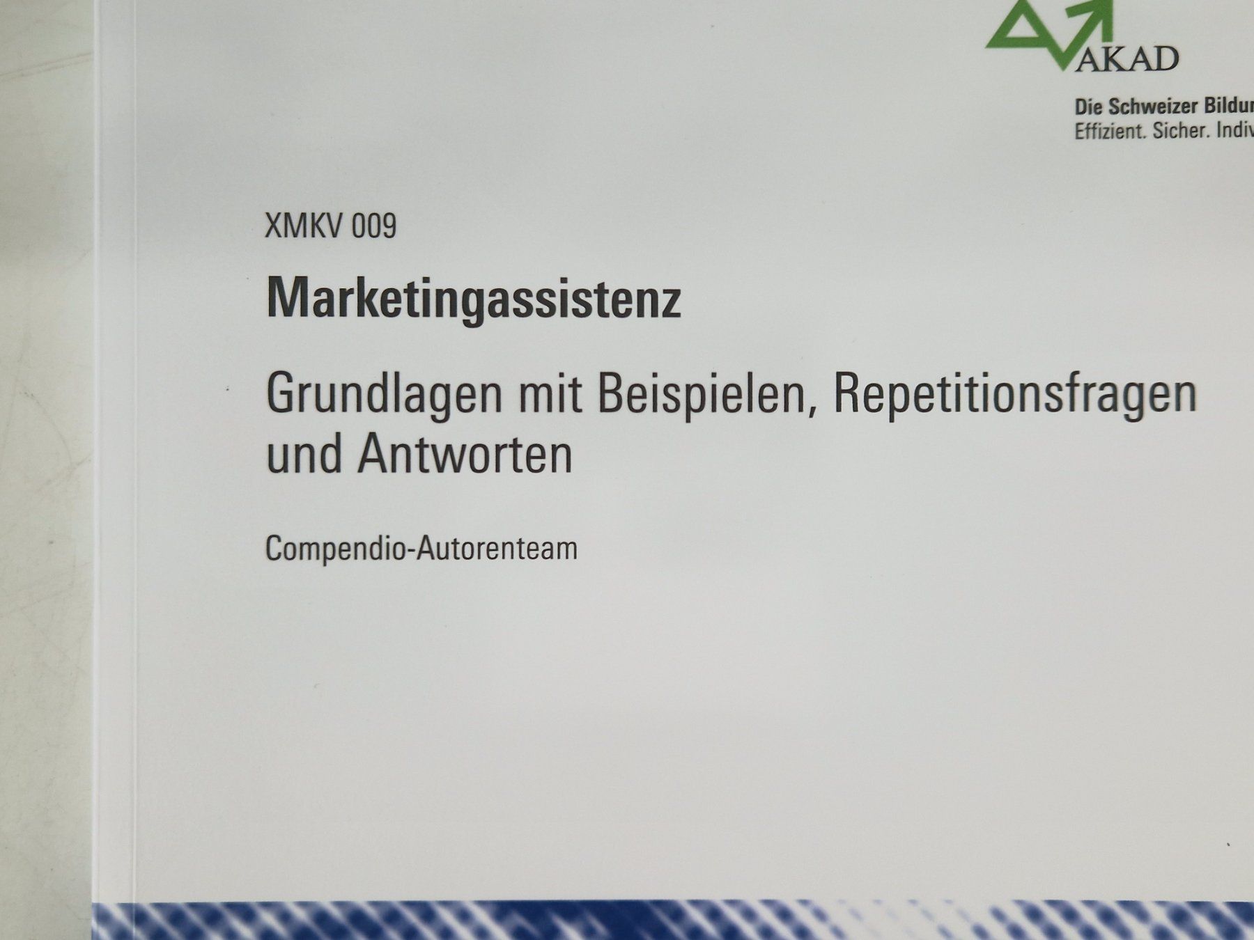 Libri: Kursprogramm "Marketingassistenz" – Usato da Muhen venduto da Restwert_Muhen 2