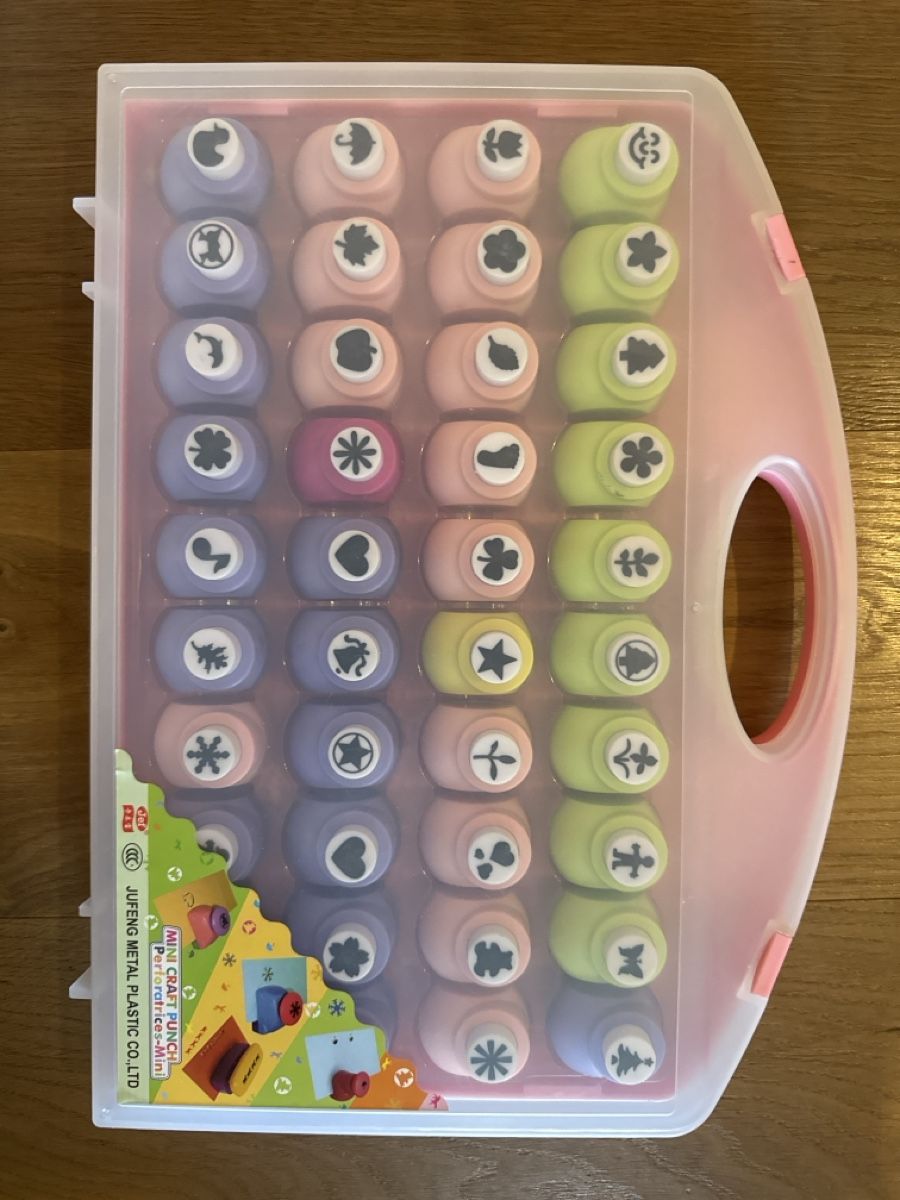 Kits de loisir créatif: Stanzer  – D'occasion à Menziken par xirixs