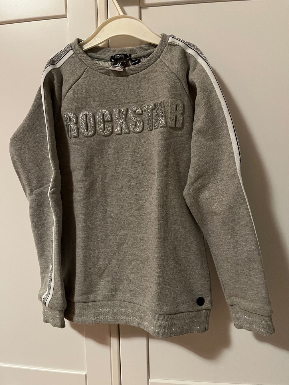 Maglioni & Felpe: Pull sweat shirt Indian bluejeans 10 ans – Usato da Péry venduto da gir_d5d9