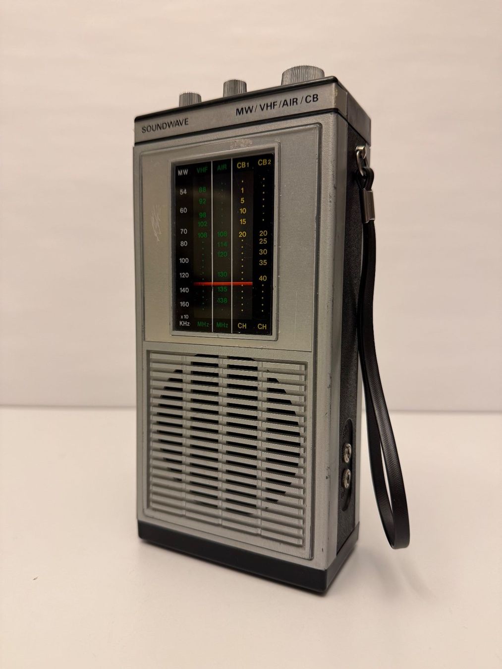Radiocomunicazione: Cooler älterer Multikanalempfänger – Usato da Meilen venduto da Brandmanager