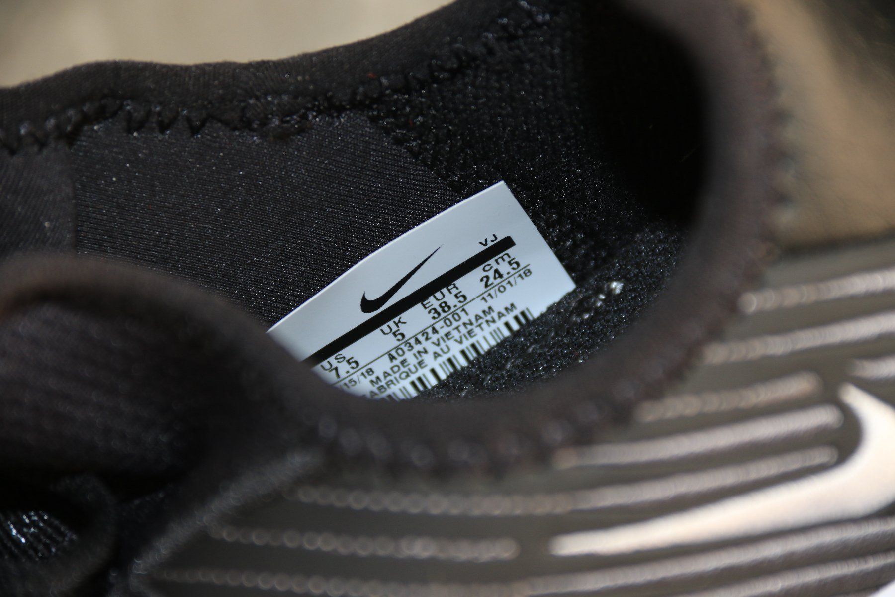 Nike Damenschuhe: Neue Schuhe von NIKE Gr.38-38.5 – Neu und originalverpackt aus Oberwil-Lieli von Svetlana28 3