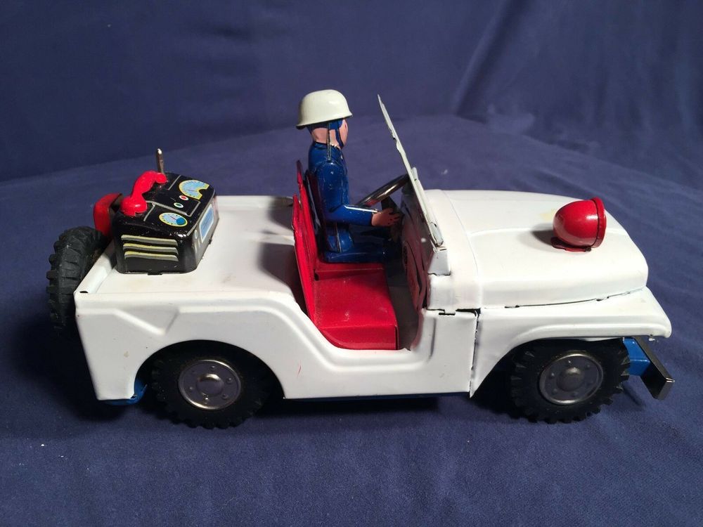 Shioji SSS Japan Willi's Military Jeep mit Friktionsantrieb 2