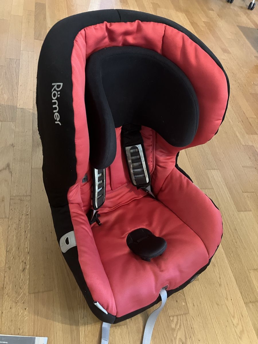 Sièges auto: Römer Auto-Kindersitz 15-36kg – D'occasion à Wetzikon ZH par M.H88