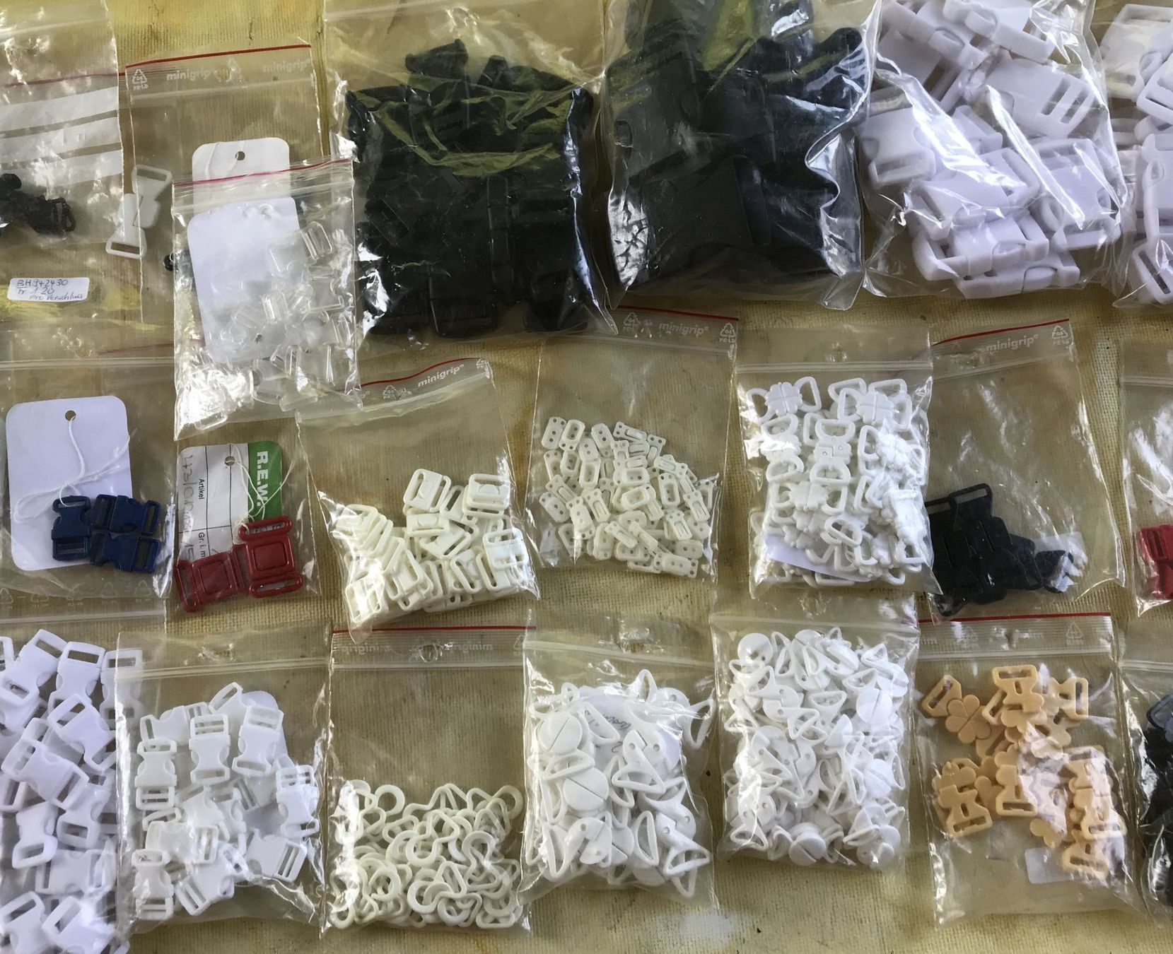 Kit bricolage: LOT VERSCHLÜSSE NEU – Nuovo (secondo la descrizione) da Ostermundigen venduto da crazy-horse-1840 2