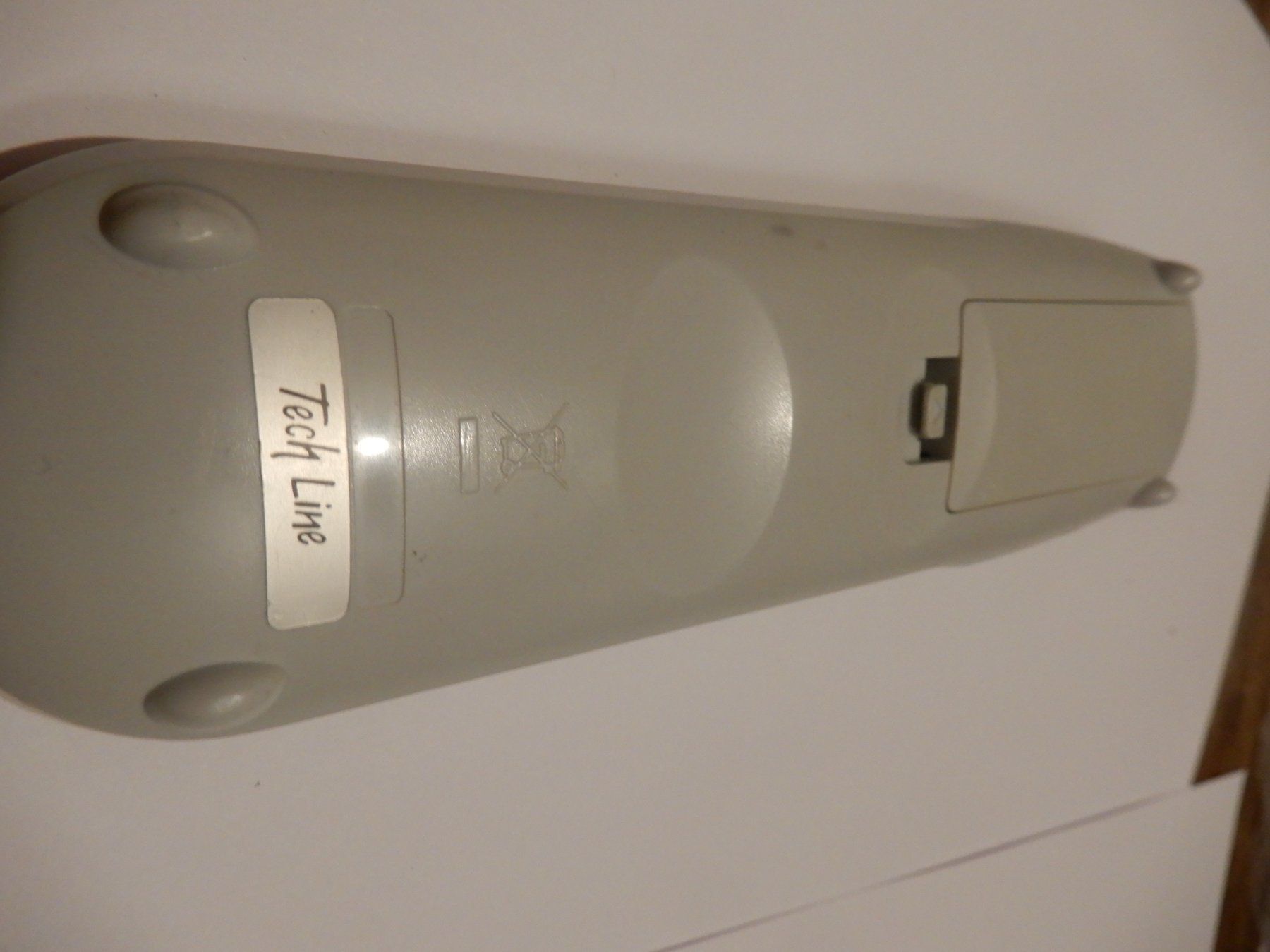 Telecomandi: Fernbedienung Universal beige gebraucht – Usato da Worben venduto da MaKo3252 3