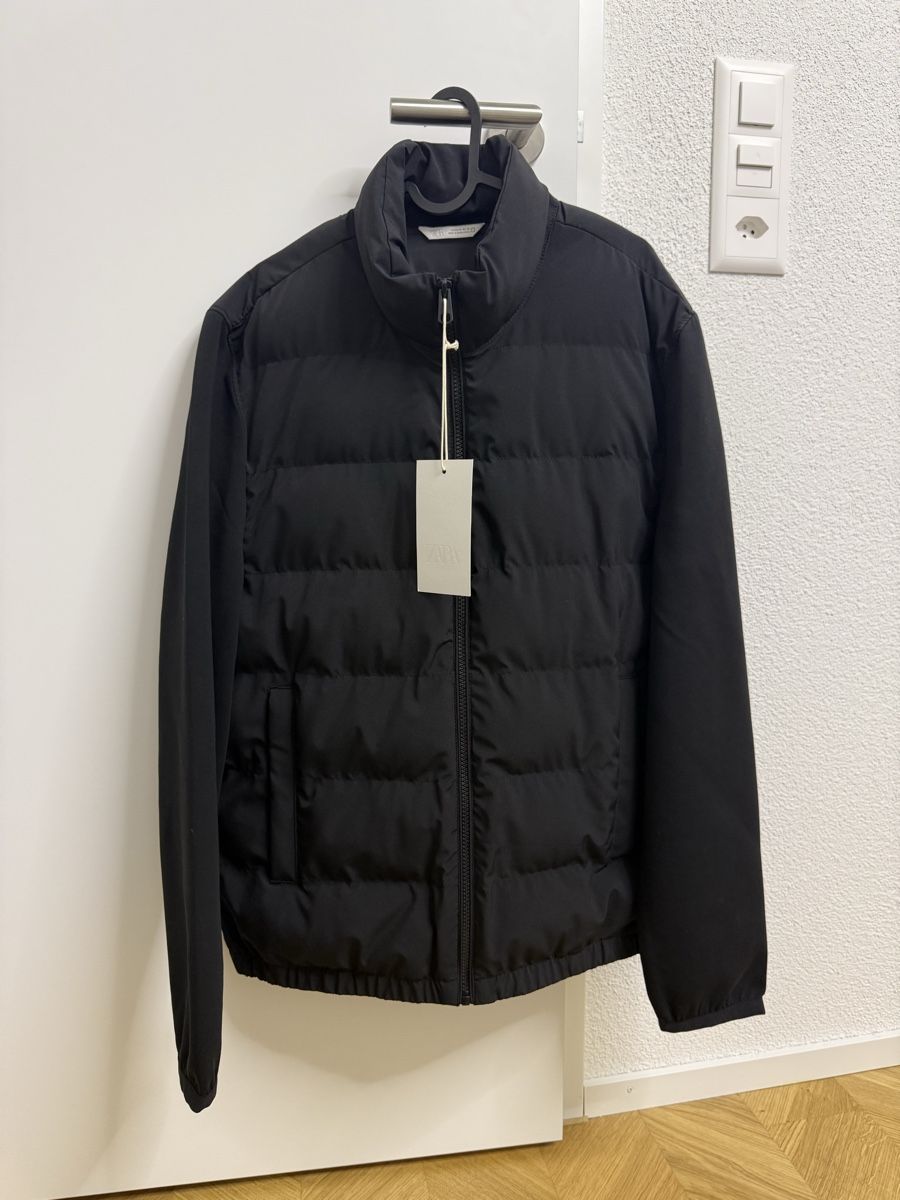 Zara Giacche: Neue Zara Steppjacke – Nuovo (secondo la descrizione) da Rapperswil SG venduto da mikardo9