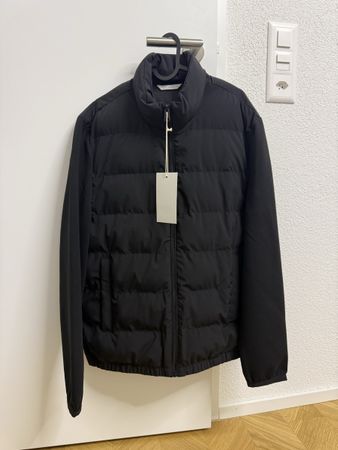Neue Zara Steppjacke