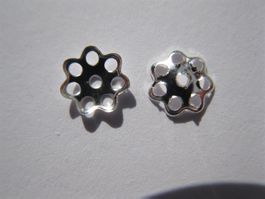 100 Perlkappen glatt, versilbert, 6mm