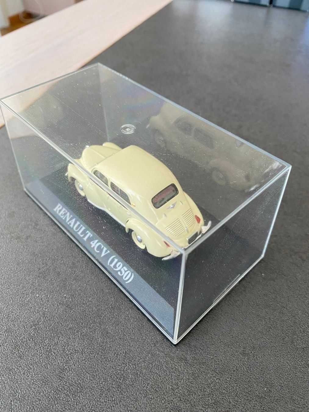 Renault Modellini d'auto: Renault 4 cv 1950 – Usato da Meyrin venduto da Abac007 2