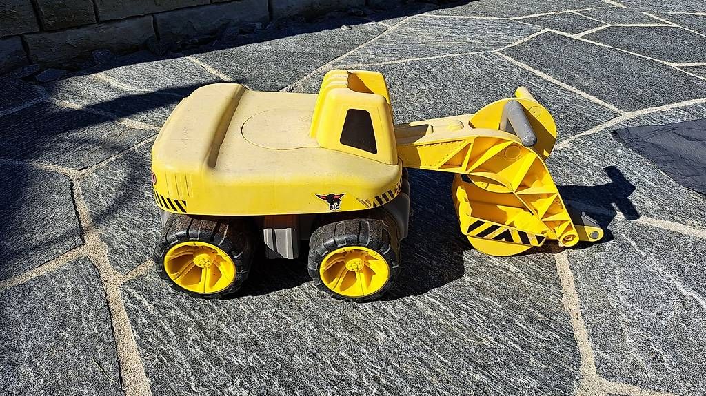 Fahrzeuge für Kinder: BIG Maxi-Digger – Gebraucht aus Udligenswil von pablo_picante 1