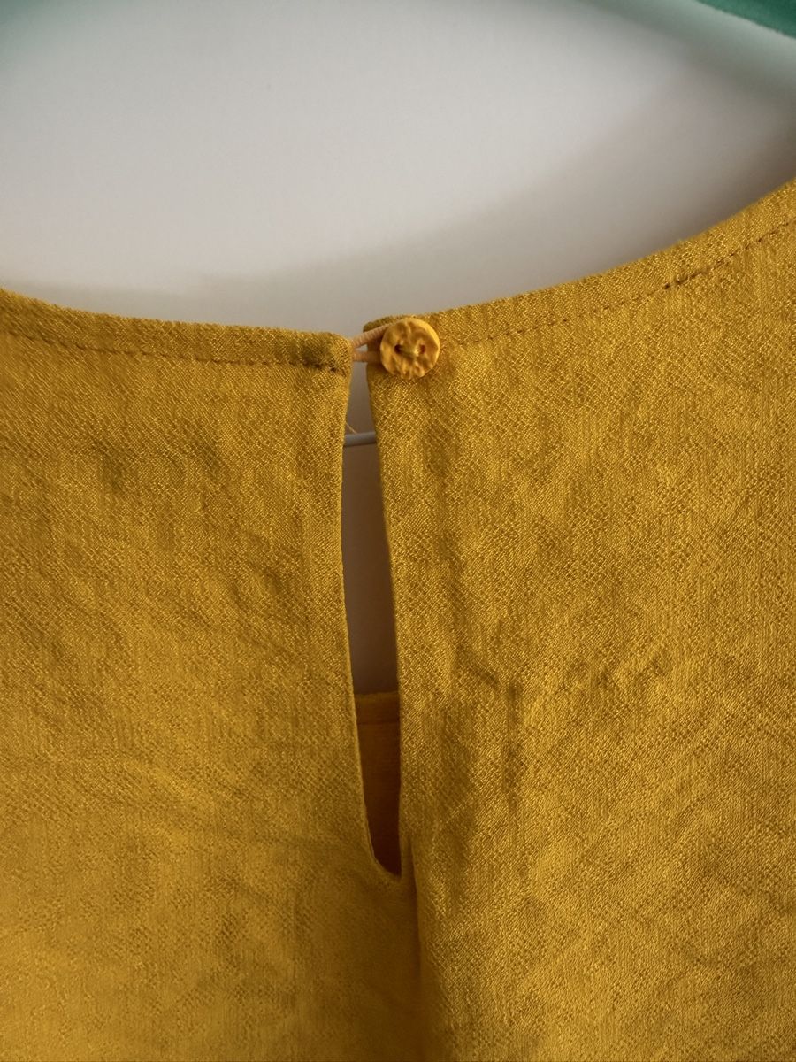 Top: Cubic Yellow Summer Top, Size M, Sleeveless  – Nuovo (secondo la descrizione) da zug venduto da Inaar 4