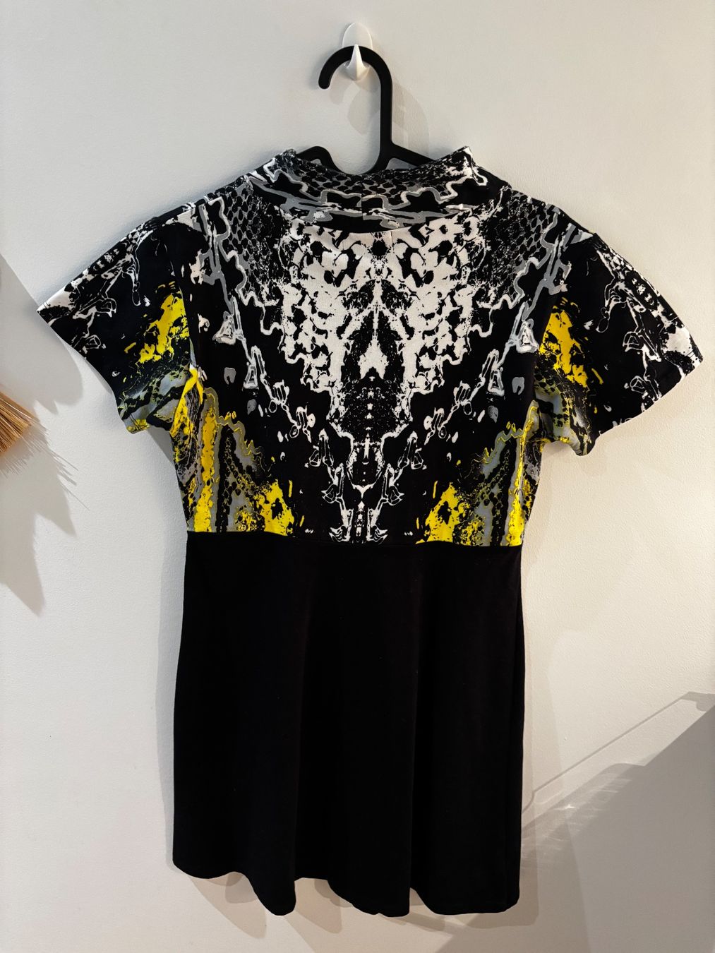 Asos Robes: Robe élastique taille M 38 – Neuf (Voir description) à Bulle par lfr_gfx8 1