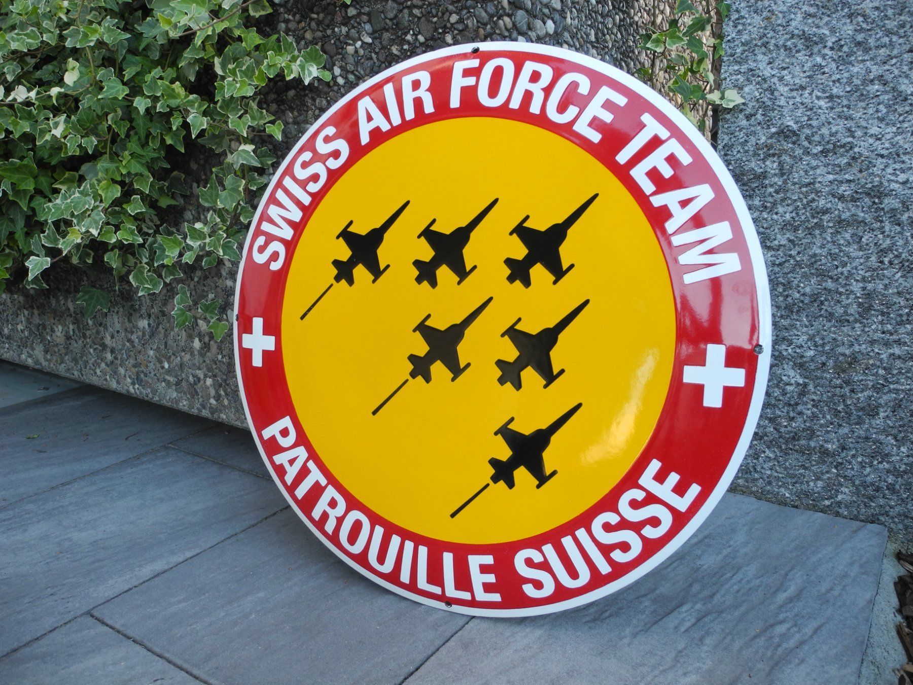 Insegne: PATROUILLE SUISSE EMAILSCHILD – Nuovo (secondo la descrizione) da Reinach AG venduto da Huckleberrysix 2