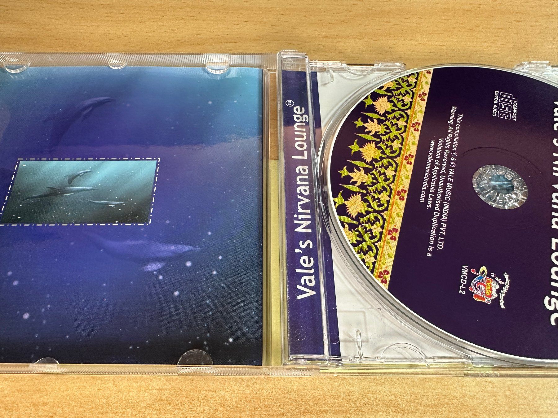 CD: F8 Various – Vale's Nirvana Lounge – Usato da Rikon im Tösstal venduto da Alpenmutz 2