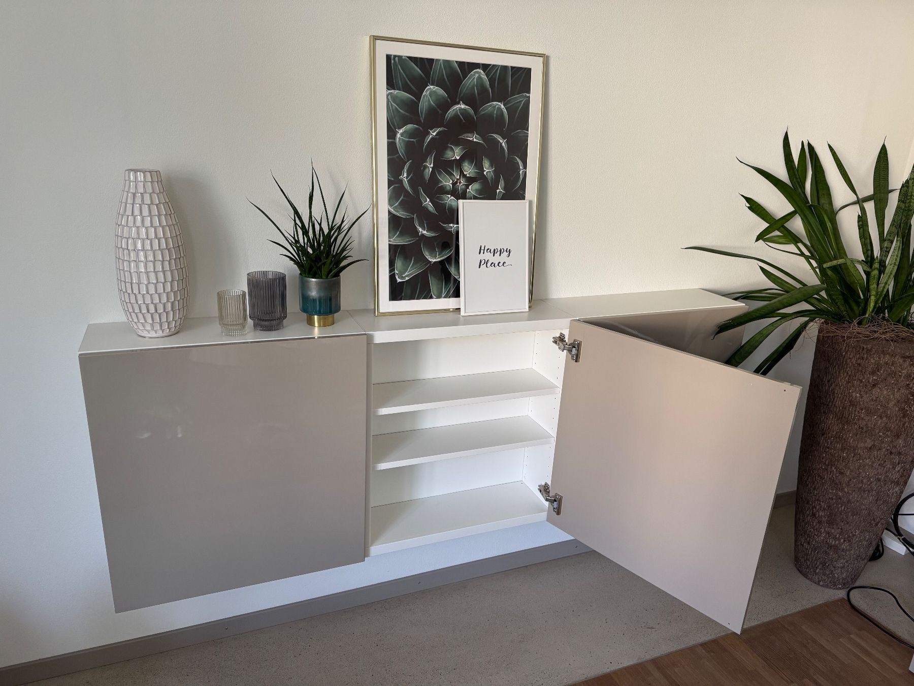 Ikea Commodes: Sideboard Besta Ikea, beige/weiss – D'occasion à Zürich par Saskia125 2