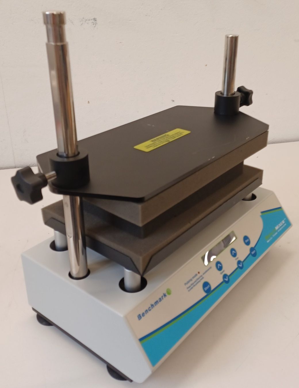 Accessori da laboratorio: Benchmark BenchMixer BV1010 Multi-Tube Vortexer – Usato da Niederdorf venduto da LeptonAG_Labor