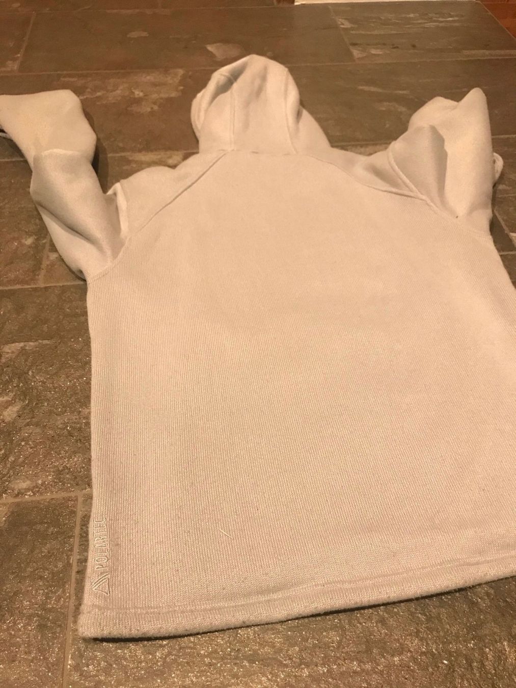 Maglioni & Felpe: Fleece whiteout mit Kapuze – Usato da Trin Mulin venduto da bloe01 1
