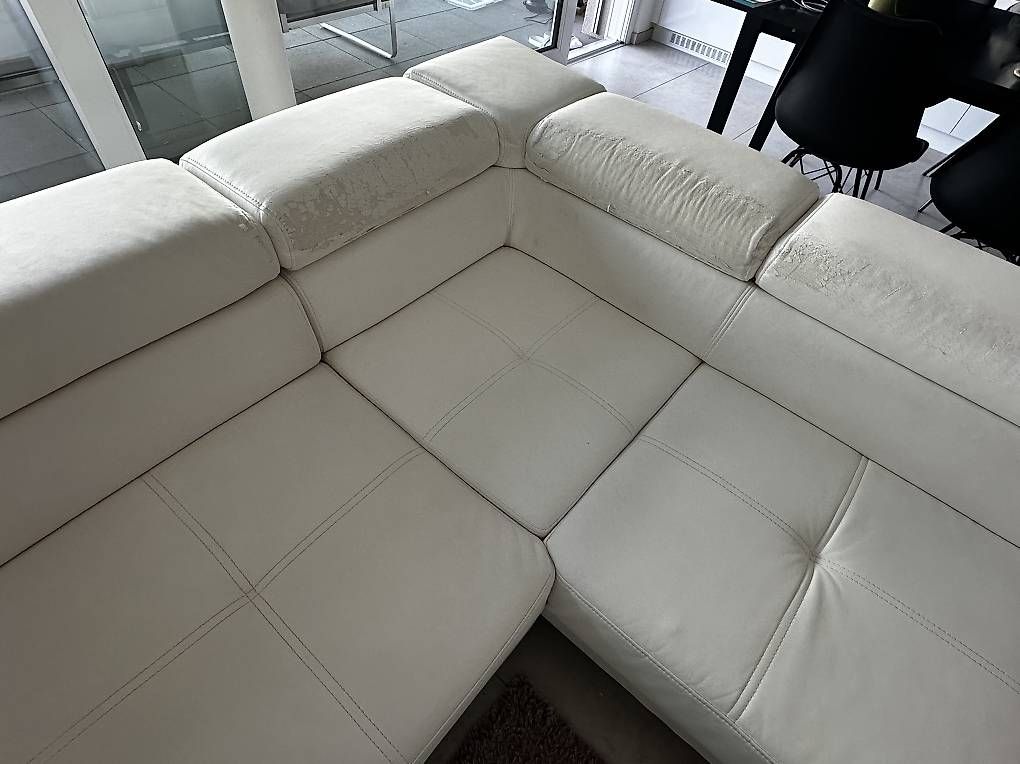 Divani: Ecksofa mit Bettfunktion  CHF 150. VB – Usato da Birrwil venduto da bes_wc5y 2