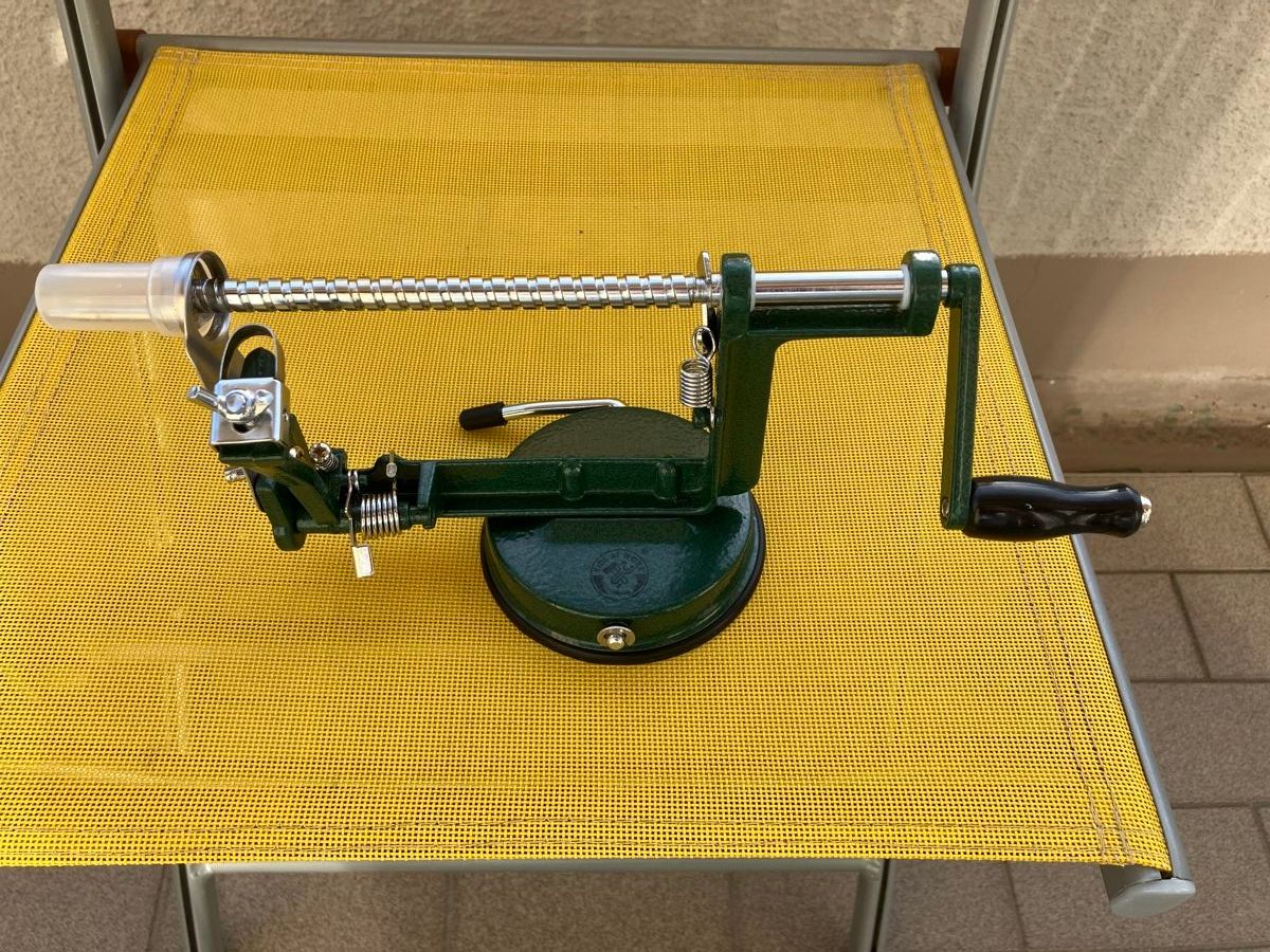 Alle Maschinen: Machine à peler les pommes – Neu (gemäss Beschreibung) aus Pully von claddagh